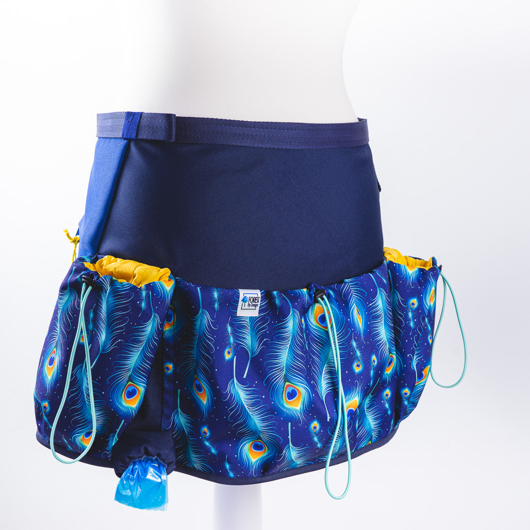 granatowe pawie pióra